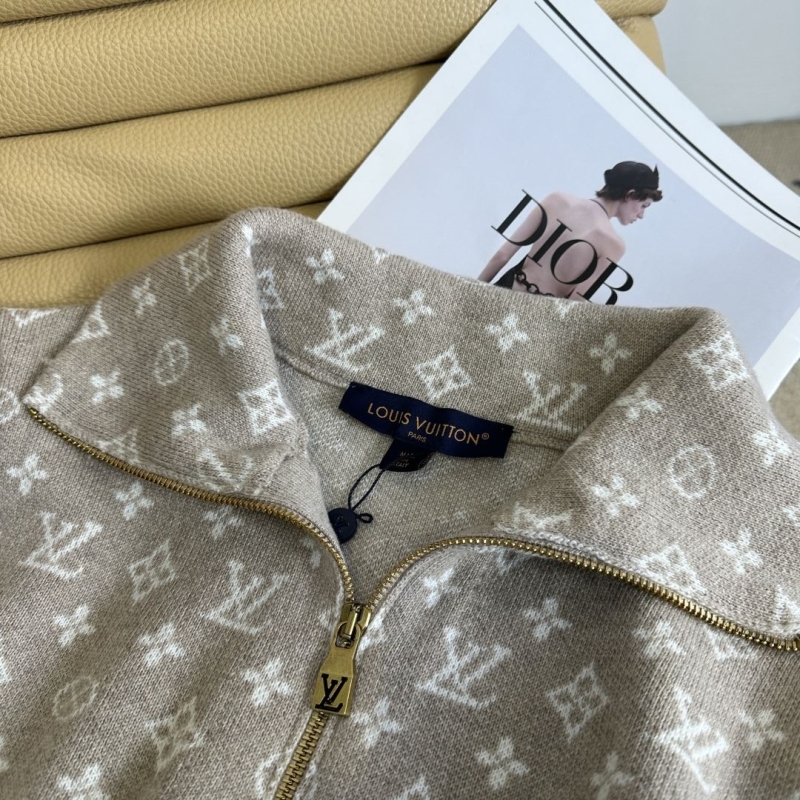 l0vis Vvtt0n sweaters